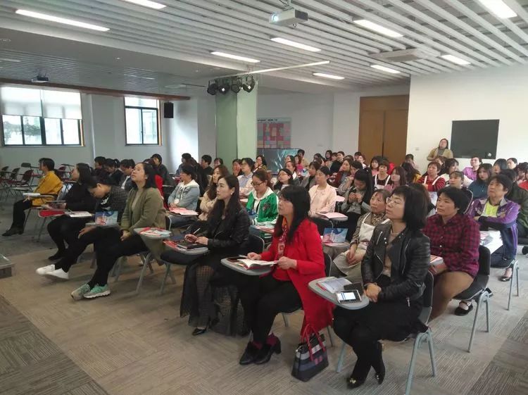 情系民企女職工，健康課堂暖人心——江東婦聯(lián)開展“健康課堂進企業(yè)”活動側(cè)記